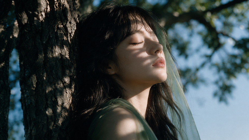 The same portrait with warm LxHalation around sunlit highlights